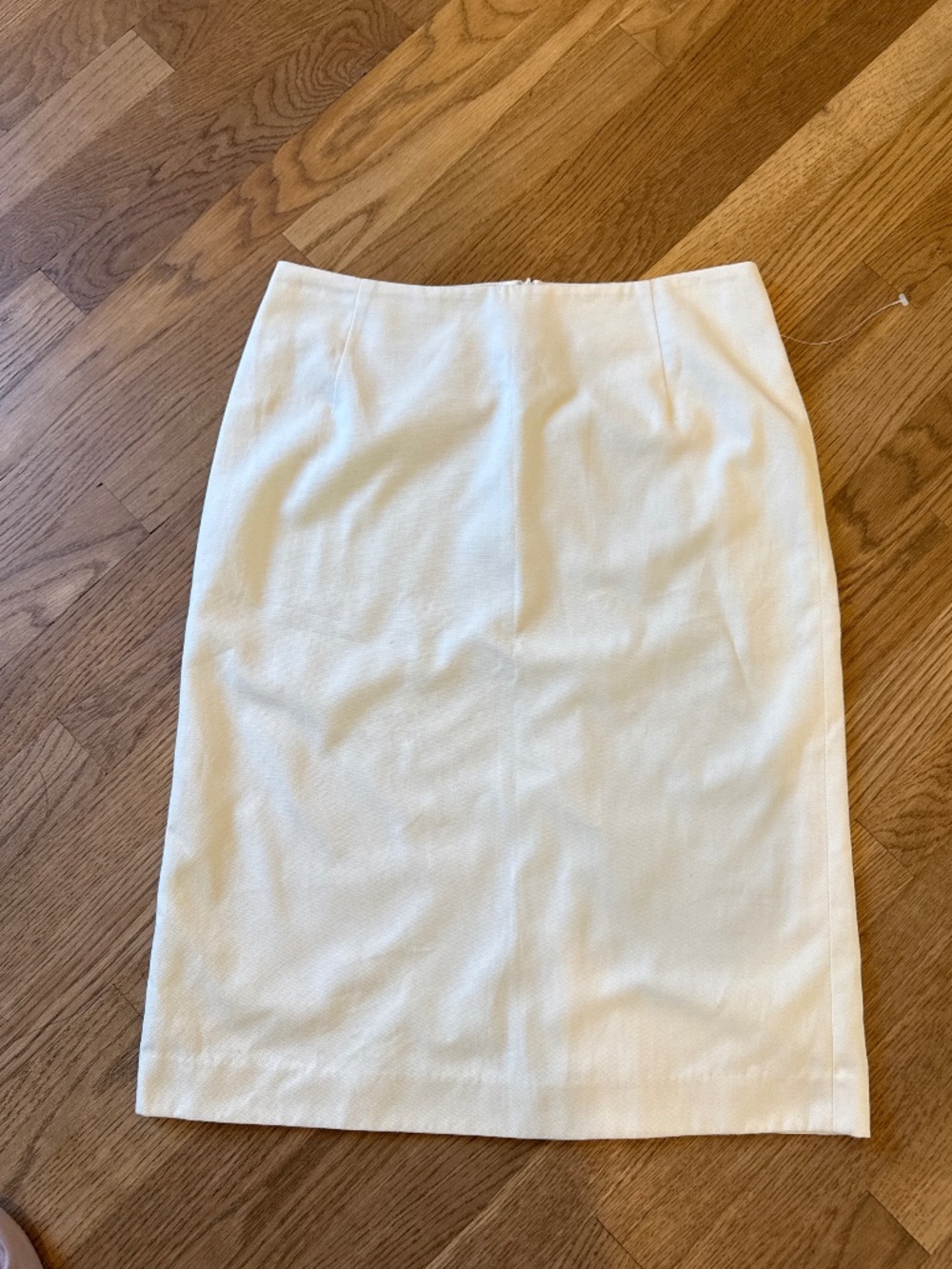 Vintage Barneys New York Midi white pencil skirt